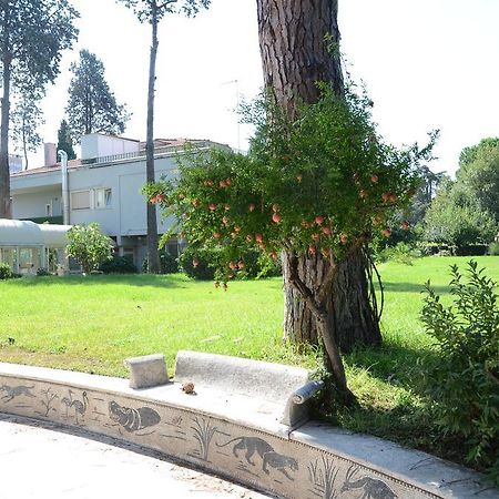 לינה וארוחת בוקר רומא Casa Per Ferie Cardinal G. Guarino מראה חיצוני תמונה